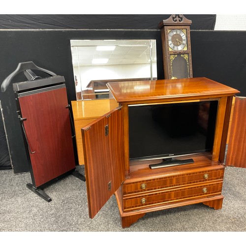 190 - A 1970’s teak sideboard, 64.5cm high x 149.5cm wide x 44.5cm deep;  JVC hifi system with turntable, ... 