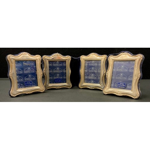 308 - An Elkington silver folding two section photograph frame, blue velvet back, Sheffield 1996, 11cm hig... 