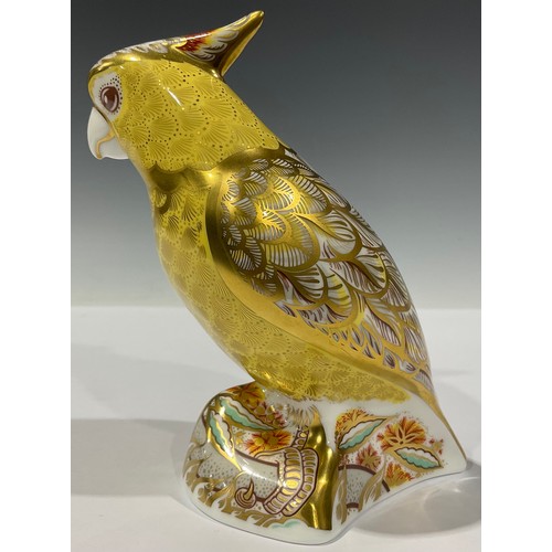 9 - A Royal Crown Derby paperweight, Citron Cockatoo, gold stopper, 13cm, printed mark