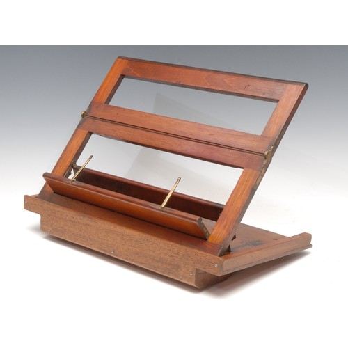 3208 - An early 20th century mahogany table top reading stand, adjustable on a ratchet, 38cm wide