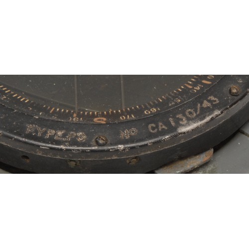 3378 - A type P8 aircraft compass, No.CA130/43, the dial 11.5cm diam, mahogany box