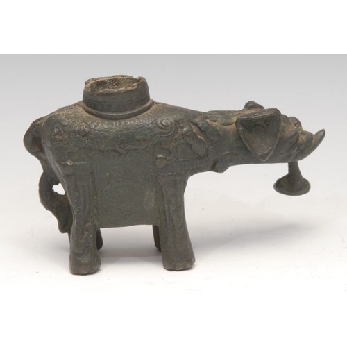 3066 - A Chinese bronze vessel, cast as a beast in the Archaic taste, 13cm long