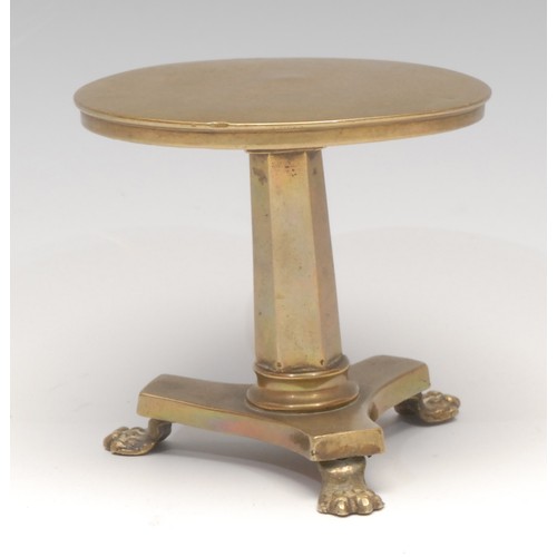 3105 - A George/William IV cast brass miniature centre table, circular tilting top, panelled pillar, incurv... 