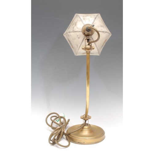 3189 - An Art Nouveau period brass angle poise adjustable table lamp, 47.5cm high, early 20th century