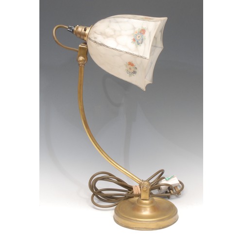 3189 - An Art Nouveau period brass angle poise adjustable table lamp, 47.5cm high, early 20th century