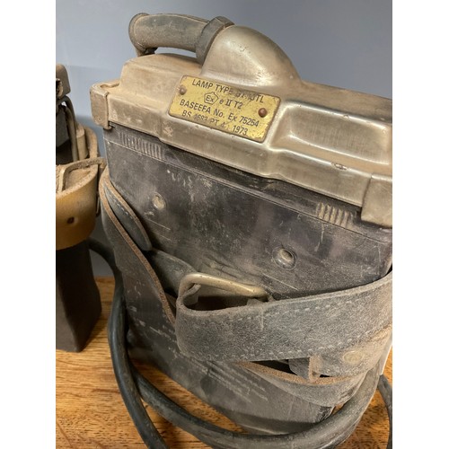 3253 - Coal Mining Interest - a miner's headlamp, Oldham & Son, Denton Manchester, with Lamp Type GT/GTL ba... 