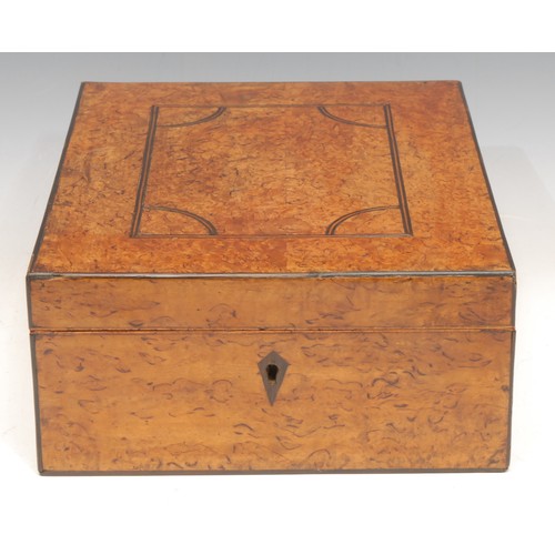 3100 - A George III burr maple rectangular gentleman's dressing box, hinged cover enclosing a folding shavi... 