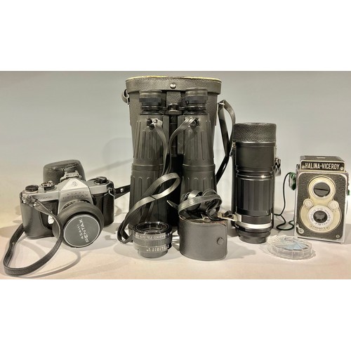 110 - Photography - a Halina Viceroy twin lens camera, Haking's Super Reflex, associated box; a Pentax Asa... 