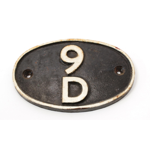 7291 - Railwayana - an oval shaped painted cast iron shed plate, raised white lettering on a black ground, ... 