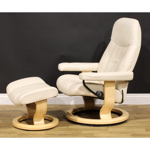 98 - An Ekornes Stressless chair, 97cm high, 72cm wide, the seat 47cm wide and 43cm deep; conforming foot... 