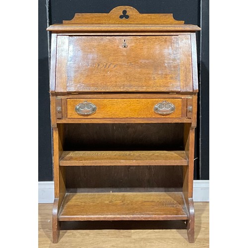 188 - An Arts & Crafts oak bureau bookcase, 114cm high, 73cm wide, 28.5cm deep, c.1920