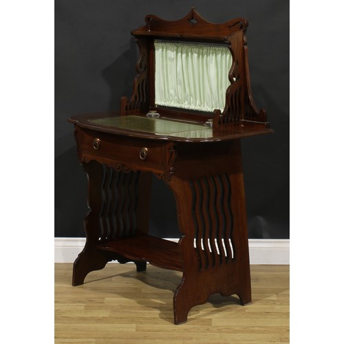 195 - An Arts & Crafts mahogany writing desk, in the manner of Liberty & Co, 123cm high, 92cm wide, 48cm d... 