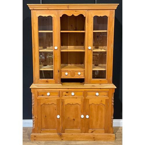 459 - A farmhouse pine dresser, 194cm high, 123cm wide, 42.5cm deep