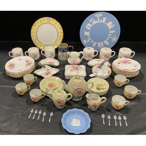 490 - Ceramics - a collection of Royal Crown Derby Posies pattern, including a part tea service, pin dishe... 