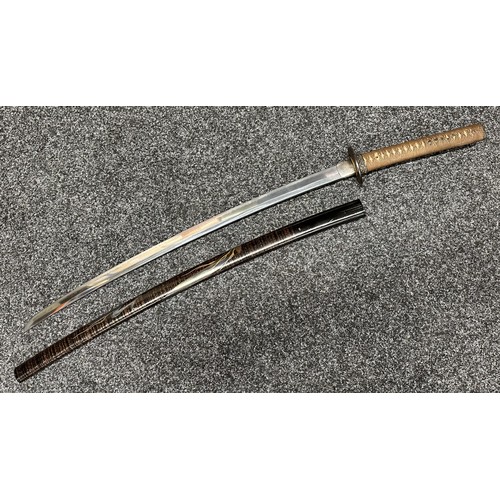 9065 - Japanese Sword with 730mm long single edged blade, good Hamon line. Unsigned tang. Iron tsuba. Raysk... 