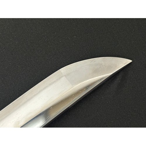 9069 - Japanese Sword with single edge blade 562mm in length. Good Hamon line. Tang in unsigned. Fish Menuk... 