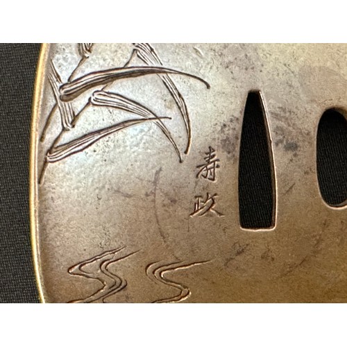 9086 - Japanese Sword Tsuba in bronze featuring a Crane. Signed Hisamasa Fukuda. Large sized example 89mm x... 