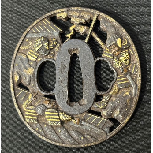 9091 - Japanese Sword Tsuba in iron, featuring Samurai warriors. Signed Kanemitsu saku.
Made by Kanemitsu. ... 