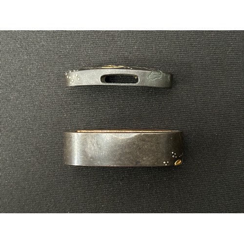 9098 - Japanese Sword Kashira and matching design Fuchi. Signed. (2)