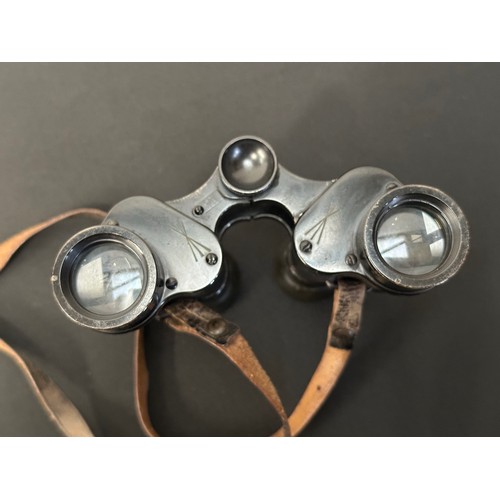 9123 - WW1 British Binoculars, Prismatic No.3 Mark I. Magification 6. Serial no. 9875. Maker marked and dat... 