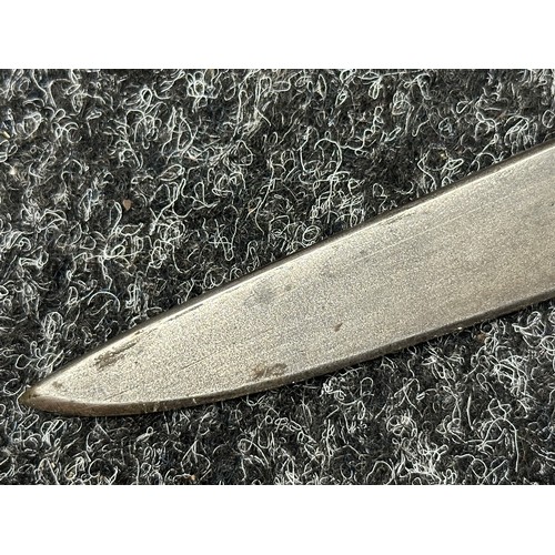 9124 - WW1 British 1907 Pattern Bayonet with single edged fullered blade 425mm in length, maker marked and ... 