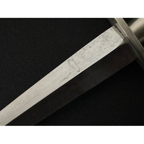 9158 - WW2 British 2nd Pattern Fairbairn-Sykes Fighting Knife. Early Nickle finish knife with 169mm long bl... 