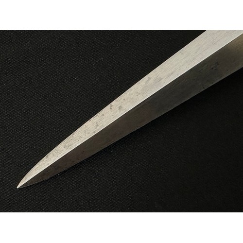 9158 - WW2 British 2nd Pattern Fairbairn-Sykes Fighting Knife. Early Nickle finish knife with 169mm long bl... 