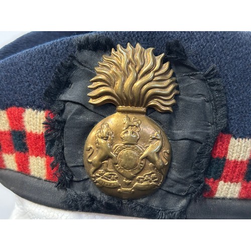 9182 - WW2 British Royal Scots Fusiliers Glenngarry complete with Kings crown cap Badge. No size or makers ... 