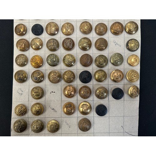 9192 - WW2 British Button Collection comprising of a card of buttons approx. 70 different Regimental patter... 