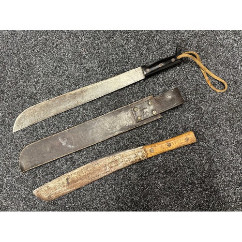 9196 - WW2 US Machete with single edged blade 445mm in length maker marked and dated 