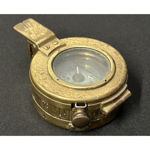 9198 - WW2 British Compass MKIII. Maker marked and dated 