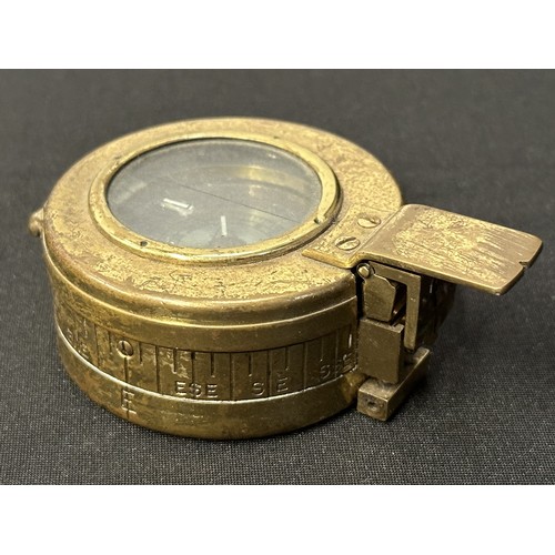 9198 - WW2 British Compass MKIII. Maker marked and dated 