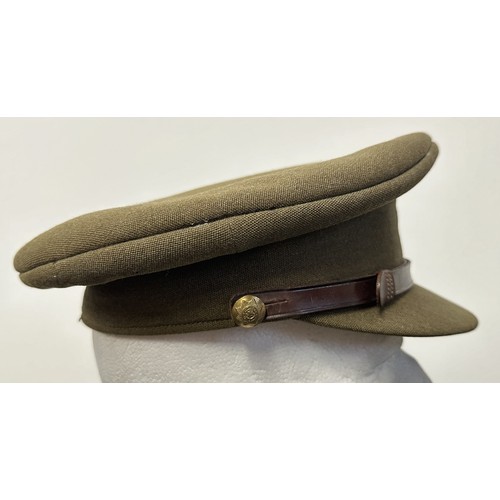 9205 - WW2 British Coldstream Guards Officers Caps: both Full Dress and Khaki Service Dress Caps. Complete ... 