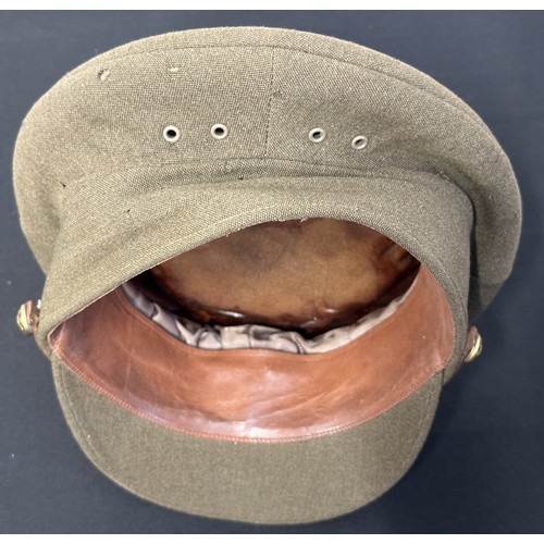 9205 - WW2 British Coldstream Guards Officers Caps: both Full Dress and Khaki Service Dress Caps. Complete ... 