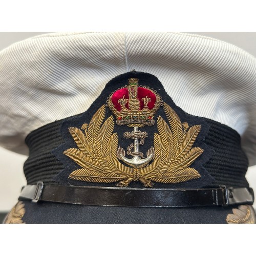 9206 - WW2 British Royal Navy Senior Commanders Cap. Kings Crown Bullion Wire Cap badge. Removeable white c... 