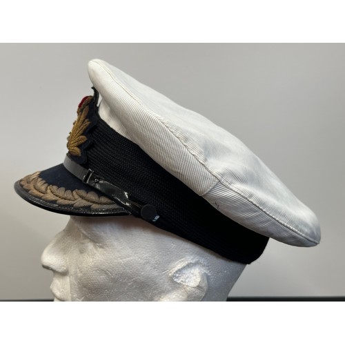 9206 - WW2 British Royal Navy Senior Commanders Cap. Kings Crown Bullion Wire Cap badge. Removeable white c... 