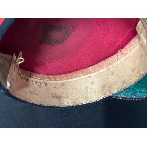 9209 - British Territorial Royal Artillery Officers Dress Cap with officers Full Gilt Cap Badge on blades. ... 