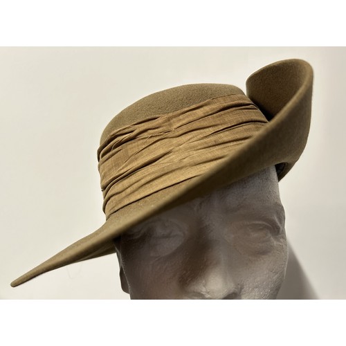 9214 - WW2 British Bush Hat with 26th Indian Infantry Division machine woven formation sign to side of hat.... 