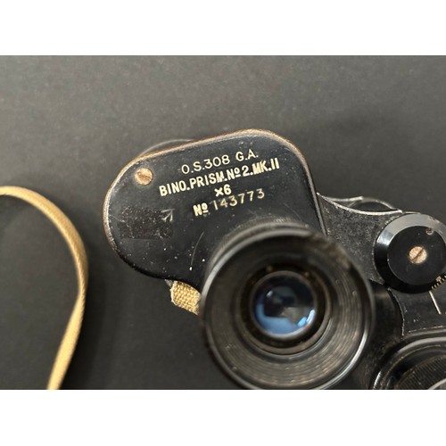 9219 - WW2 British Binoculars, Prismatic No.2 MkII x 6. Serial number 143773. Maker marked and dated 