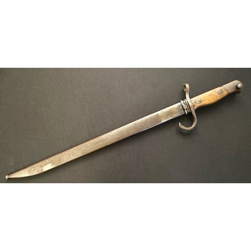 9236 - WW2 Imperial Japanese Army Arisaka Bayonet with single edged fullered blade 390mm in length, maker m... 