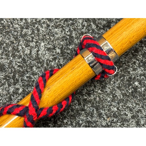 ERII Welsh Guards Drum Majors Mace. Overall length 158cm. Gilt Lion and