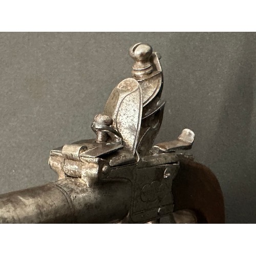 9328 - English Flintlock Pistol Pistol with 70mm long barrel, bore approx. 10mm. Barrel will unscrew. Lock ... 