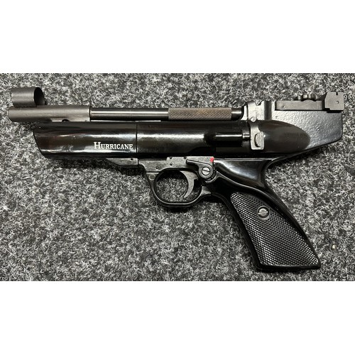 9333 - Webley & Scott Hurricane .22 cal Air Pistol. No serial number. Barrel length 200mm. Overall length 2... 