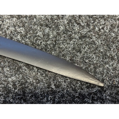 9064A - British 1863 Pattern Whitworth bayonet with Single edged fullered ‘yataghan’ downward-curving blade ... 