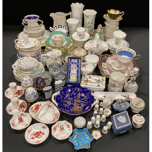 338 - Ceramics - Crown Staffordshire Hunting Scene, including box, vase, etc; a Spode chocolate cup, cover... 