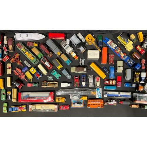 368 - Toys & Juvenalia - a large quantity of mostly unboxed and playworn diecast models, some boxed exampl... 