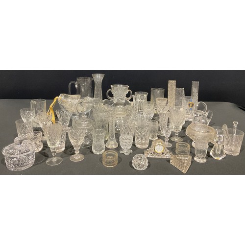 424 - Glassware - a large quantity of early 20th century and later cut and etched glass, including decante... 