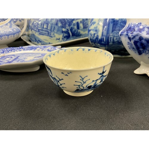 144 - Blue and white ware including a 18th century Chinese tea bowl,8.5cm dia, Spode Italian leaf dish; et... 