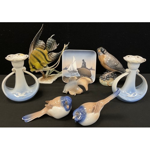 91 - Royal Copenhagen and other continental including: model of American Robin, 16cm high, other birds, p... 