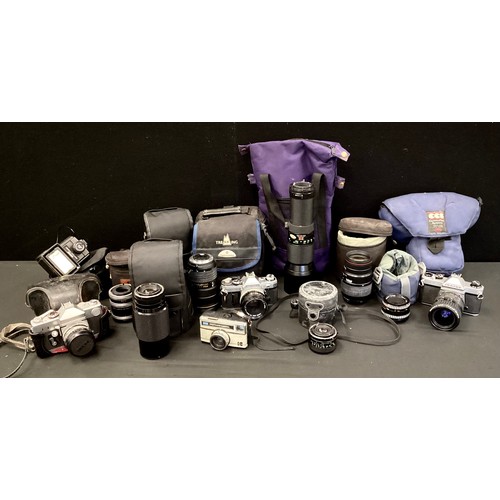 276 - Cameras - Canon AE-1 35mm body, assorted lenses, 50mm, 28mm, 70-200mm, Vivitar 400mm, Sigma 70-300mm... 